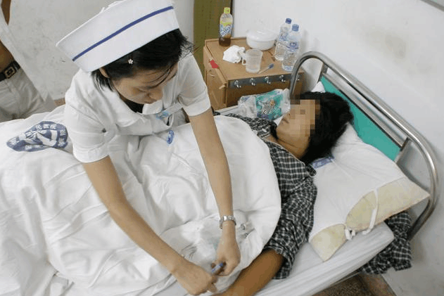 早知道剖腹产的疼还这么有层次感, 我就下决心顺产了, 呜呜