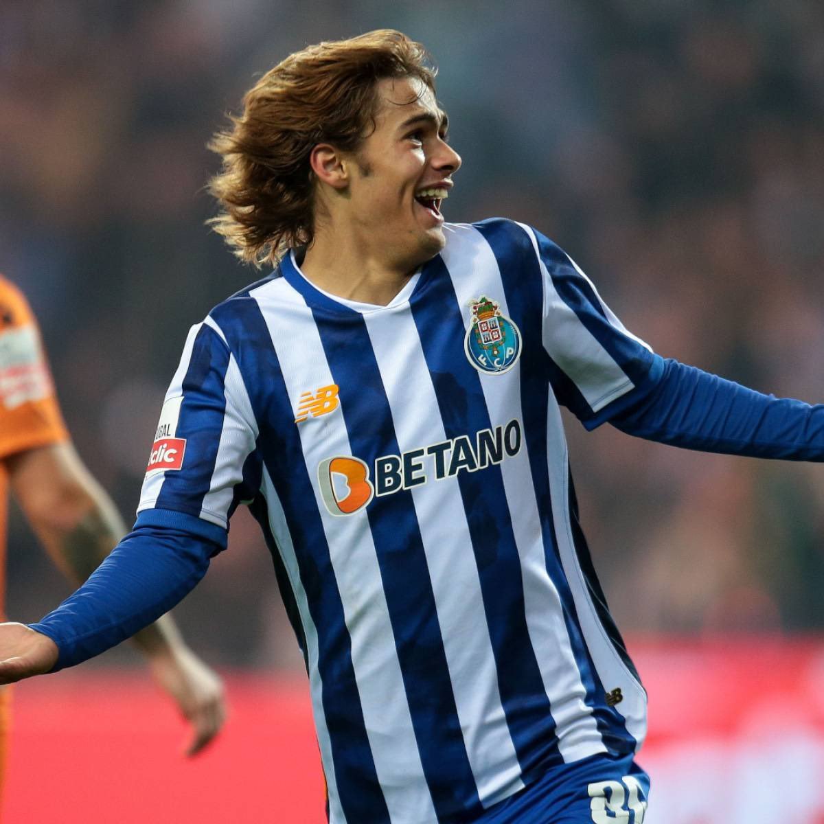 ElNacional：皇马正在成为签下波尔图神童罗德里戈·莫拉的热门球队，门德