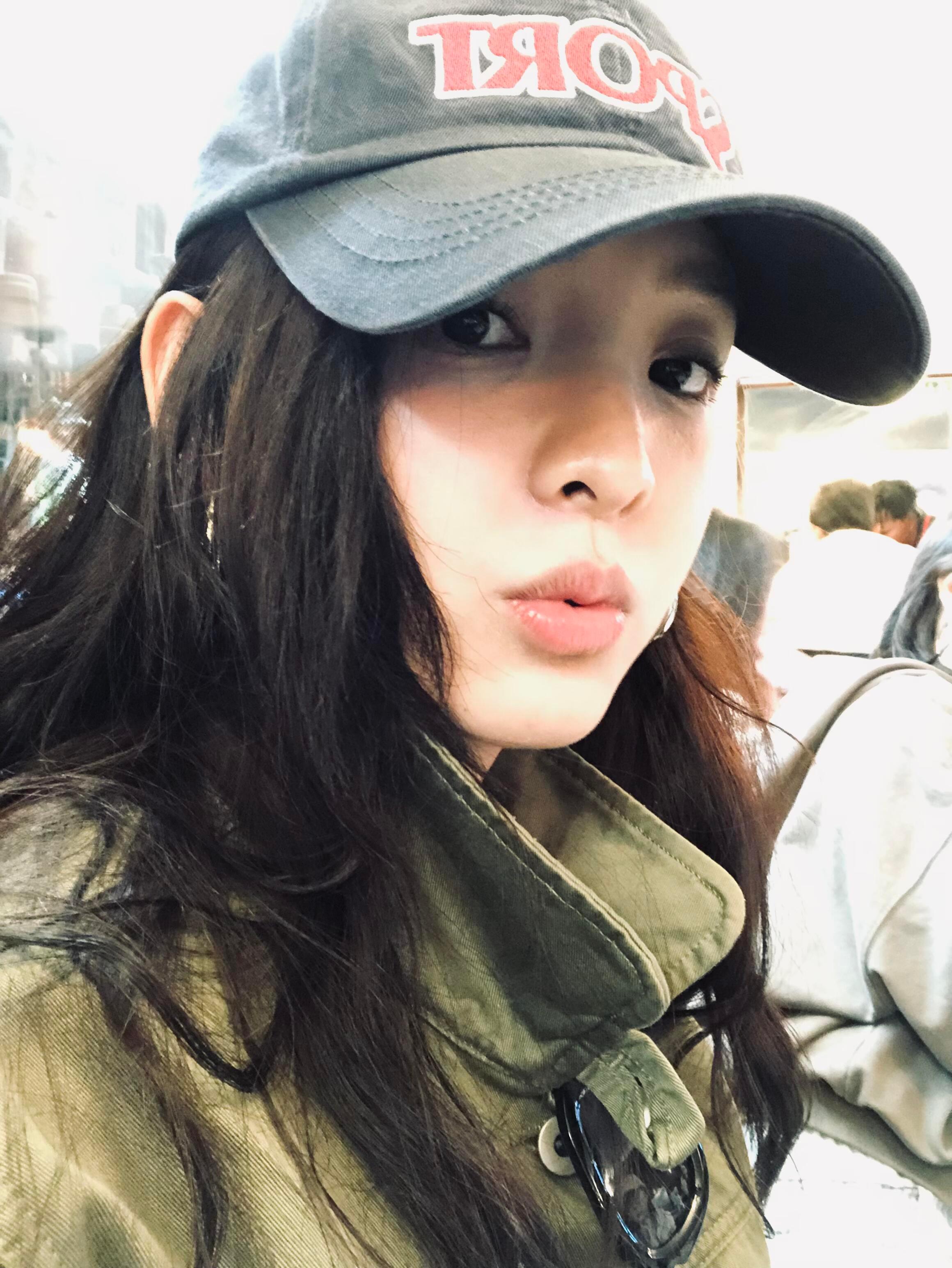 章若楠千禧辣妹的妆造好看诶🤩章若楠​​​