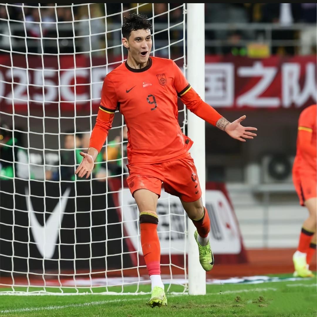 又是拜合拉木打破僵局！中国U22国青刚刚4比0完胜中国香港U22队，中国队实力明