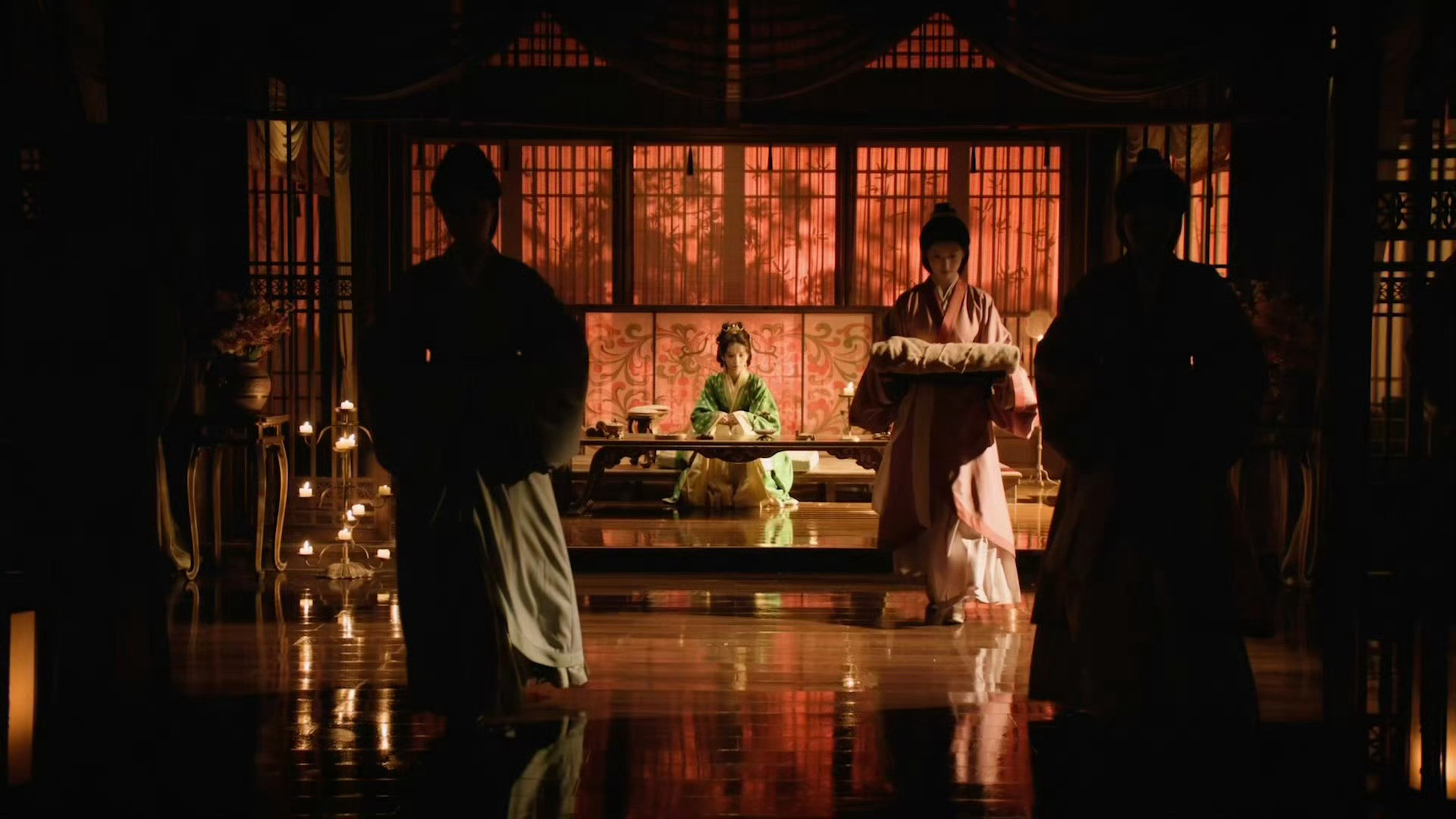 田曦薇嫁金钗原声也是分饰两角田曦薇嫁金钗原声也是分饰两角谁懂、、看到后面田曦薇轻