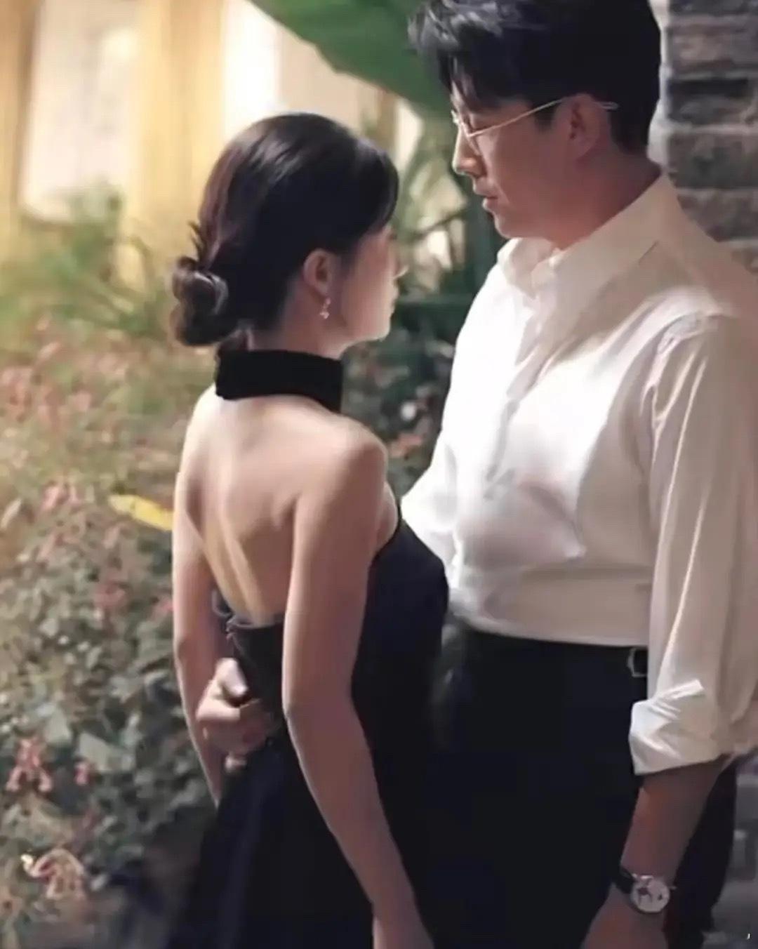 短剧已经癫成这个样子了吗，怎么吃得下的