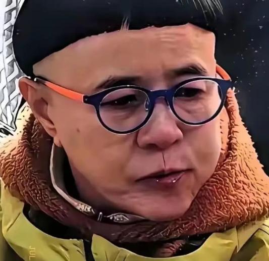 快60岁的刘纯燕，也就是大家熟悉的金龟子，每个月拿着8900的退休金，每隔20天