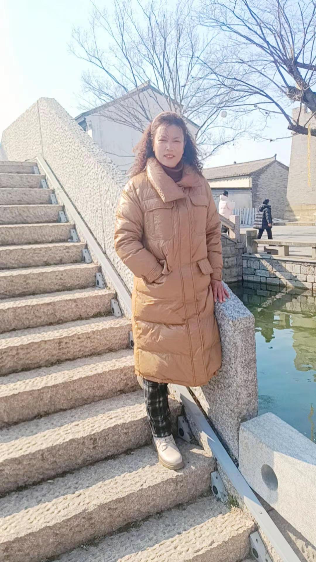 年不知不觉就过去了，没有开心，没有惊喜，就见长了一岁