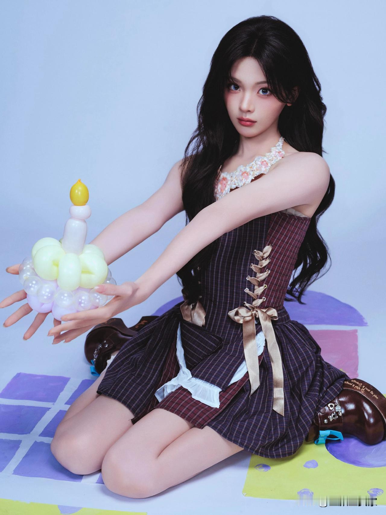 杨超越生日写真～少女心满满，梦幻生日照！