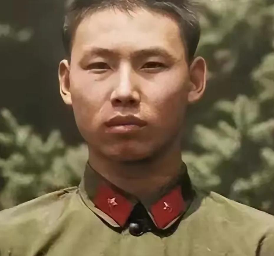 1984年，一河北小伙参军被破格提干，跟女友写信退婚，不料，女友却带着两位父亲跑