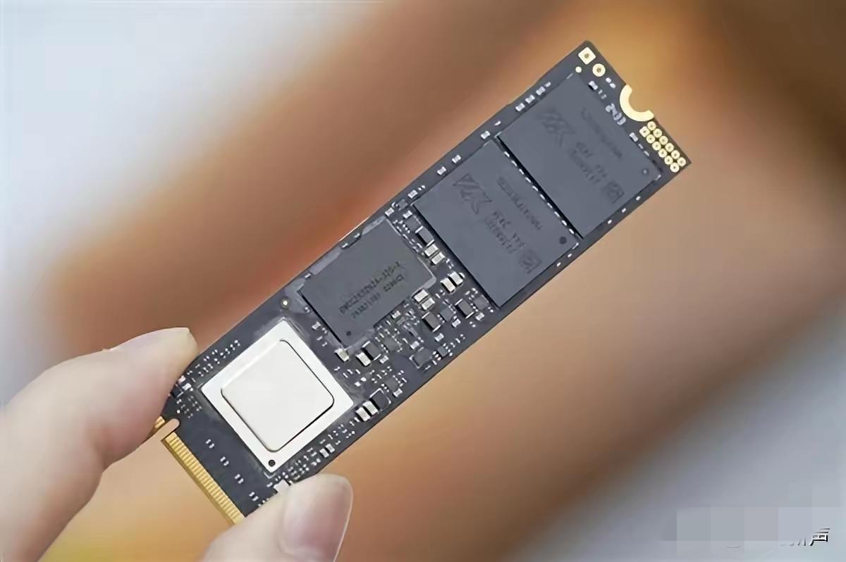 存储市场这波涨价直接疯了，比黄金涨得还猛，干了20年的商家都直呼顶不住！杭州数码