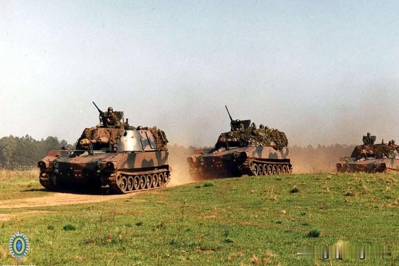 🇵🇾🇧🇷巴拉圭从巴西接收六门M108履带式105毫米自行火炮——这是该