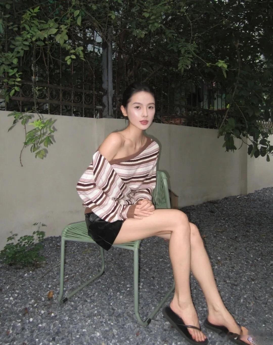 上午睡觉，下午进山发呆，今天圆满了！