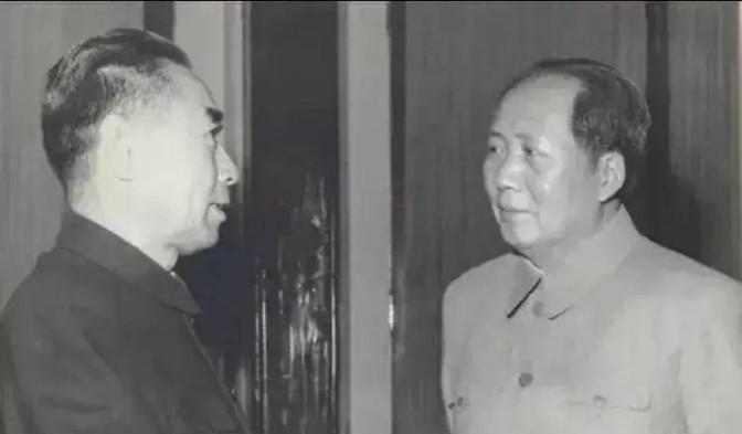 1958年，中国宣布领海宽度由3海里提升为12海里，消息传出，西方国家集体抗议，