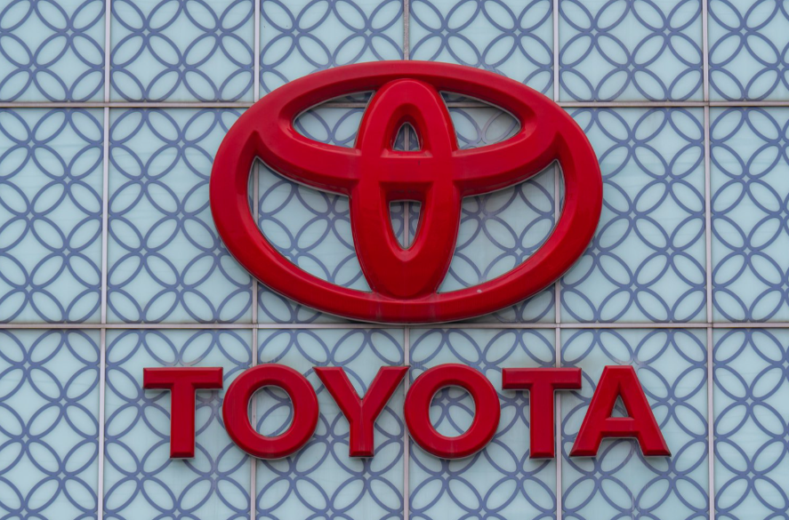 2020年，全球汽车销冠：卡罗拉，113.4万台。2021年，全球汽车销冠：卡