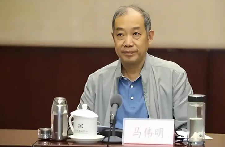 马伟明猜中了，百亿核航母即将变成烂尾工程，军方给出最后的期限。中国教授竟然预言了
