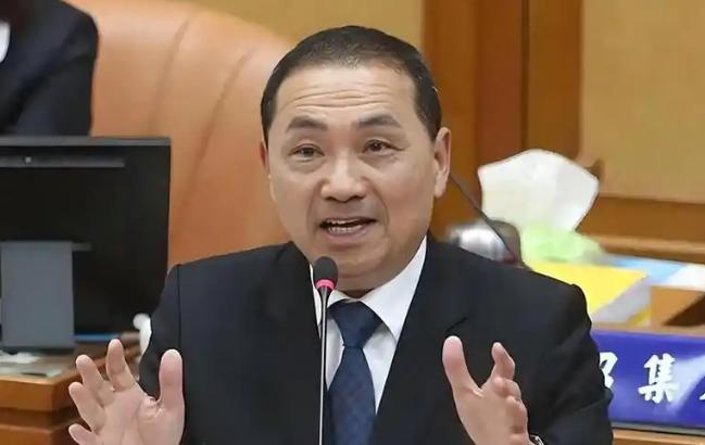 新北市长侯友宜发表声明，4月21日，针对柯文哲17日晚间在夜市扫街遭喷辣椒水