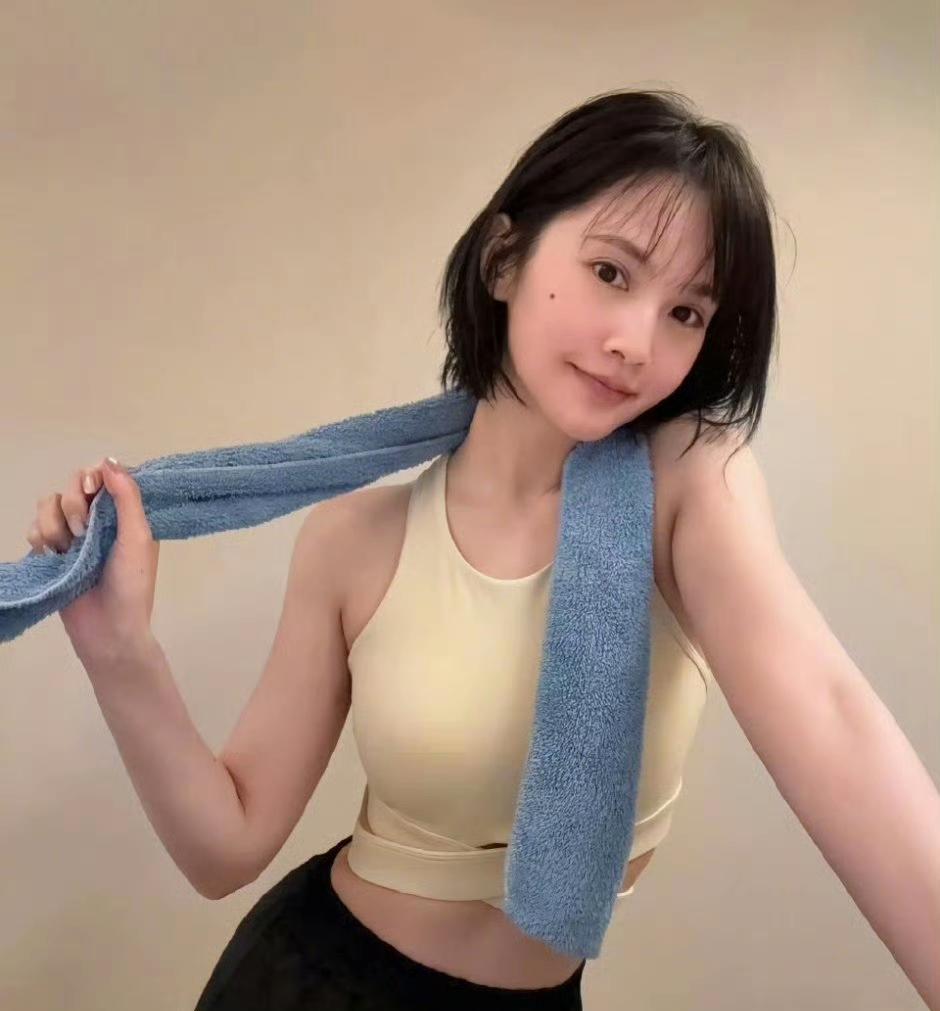 杨丞琳发长文跟大家报平安，前些日子，完成了一场不小的手术，目前正在修养中，让大家