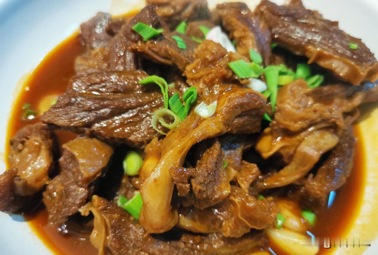 冬至后别再喝粥了！这3种肉吃对了，整个冬天都暖烘烘天一冷，家里那口砂锅就开始