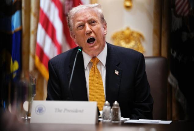 难以置信，美国又干了一件让人笑掉大牙的事情，买了10架飞机，竟然没有发动机，再然