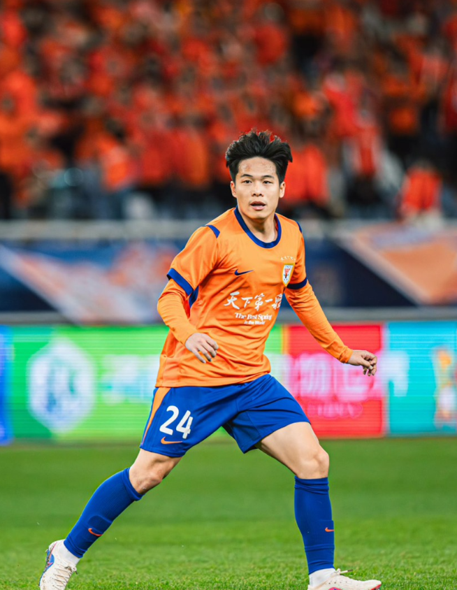 泰山2-1津门虎，纵观全场，不得不承认3个事实1、这场比赛看出泰山与津门虎最