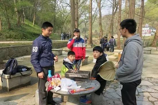 滁州五中: 春游皇甫山, 放飞好心情