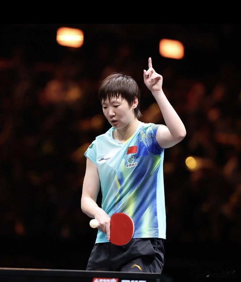 若王曼昱击败佐藤瞳，夺得中国大满贯女单冠军，她将有5大收获1、成功卫冕，去年