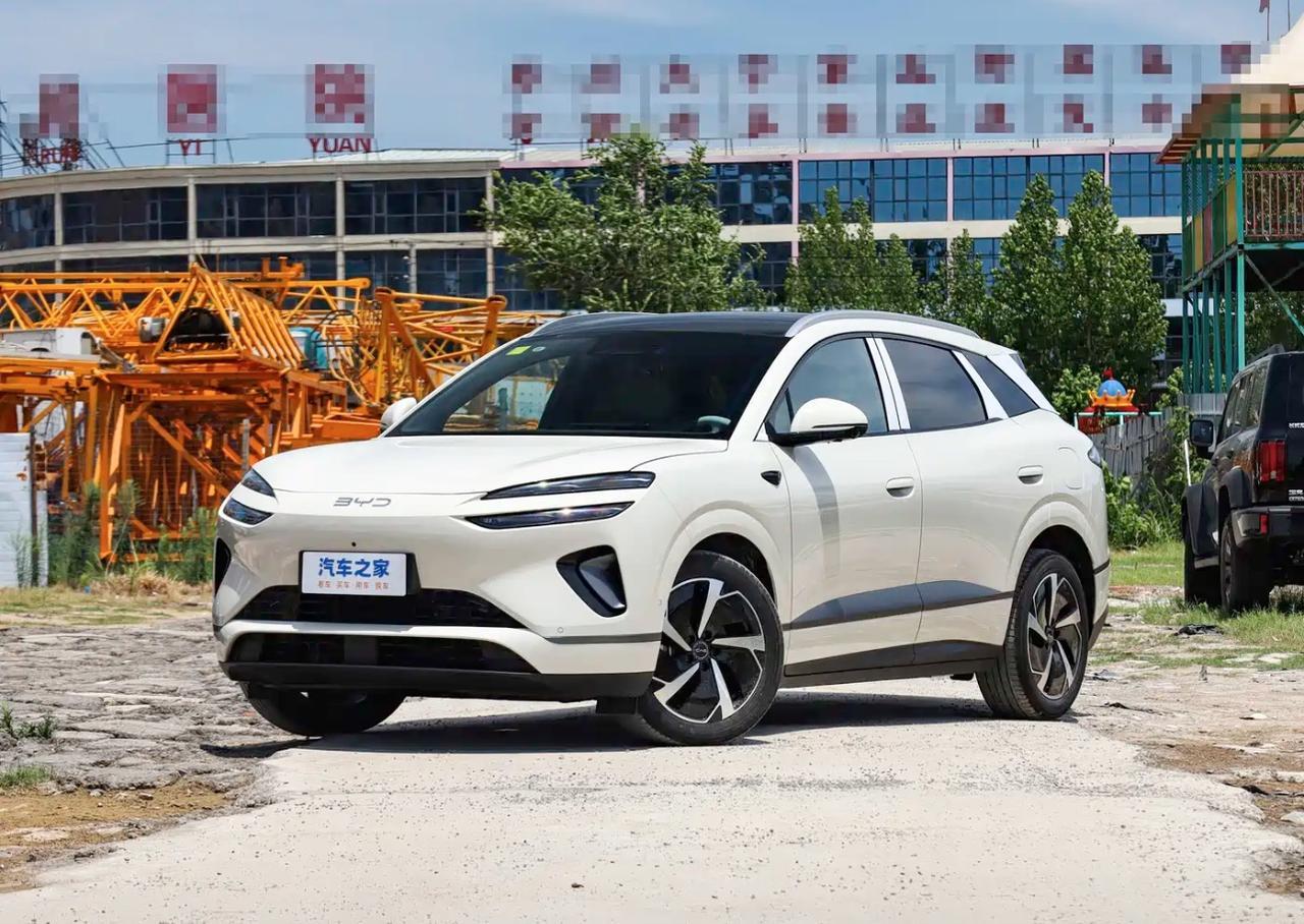 15万级混动SUV实测：海狮06的真香与槽点，别只看DM-i光环在15万级家