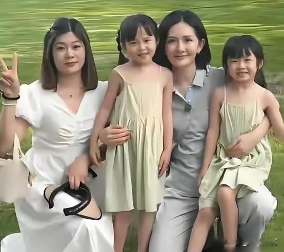 谢娜，高调官宣。6月7日，45岁的谢娜，冲上热搜，这一次，不是因为3个女儿，