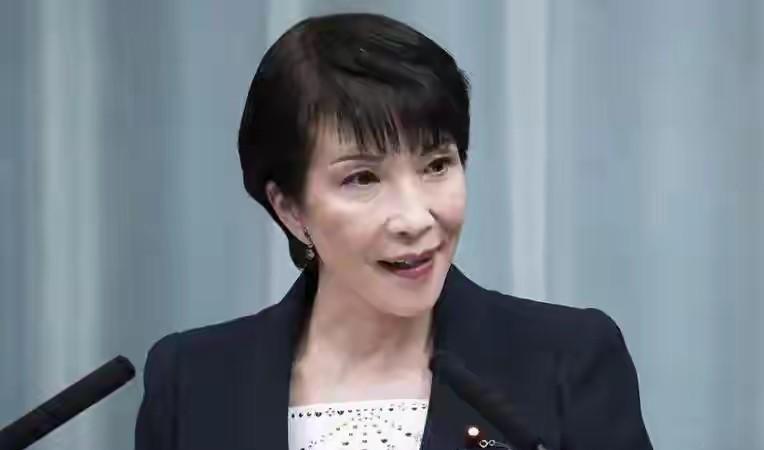 黄岩岛潟湖里那个6米乘6米的浮动平台，是5月20号放下去的，中国科学院南海海洋研
