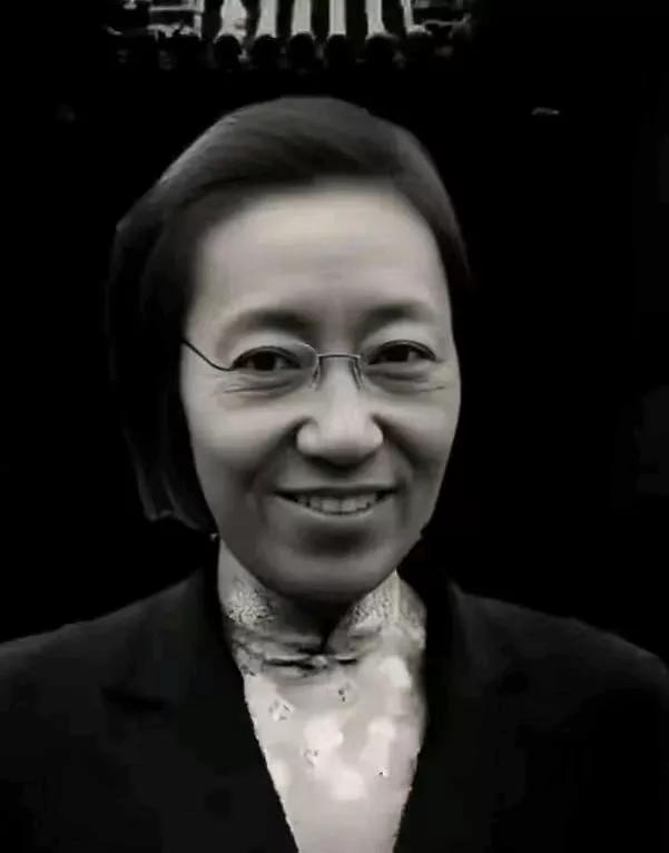 她隐姓埋名，“抛夫弃子”，却让“中国”二字在核物理星图上灼灼生辉！请你停留片刻