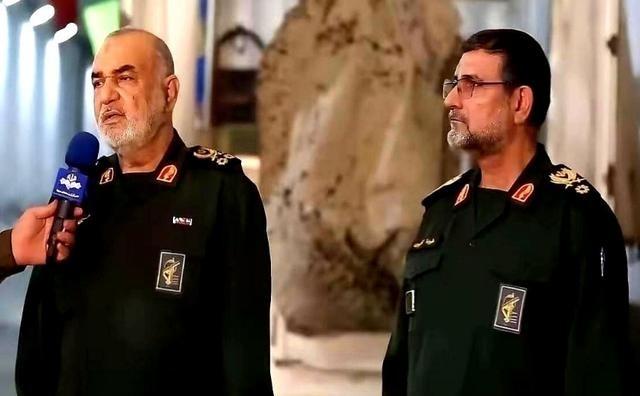 伊朗导弹绕了个大弯，所有雷达都以为直奔美军基地而去，结果精准砸碎阿联酋和巴林的两