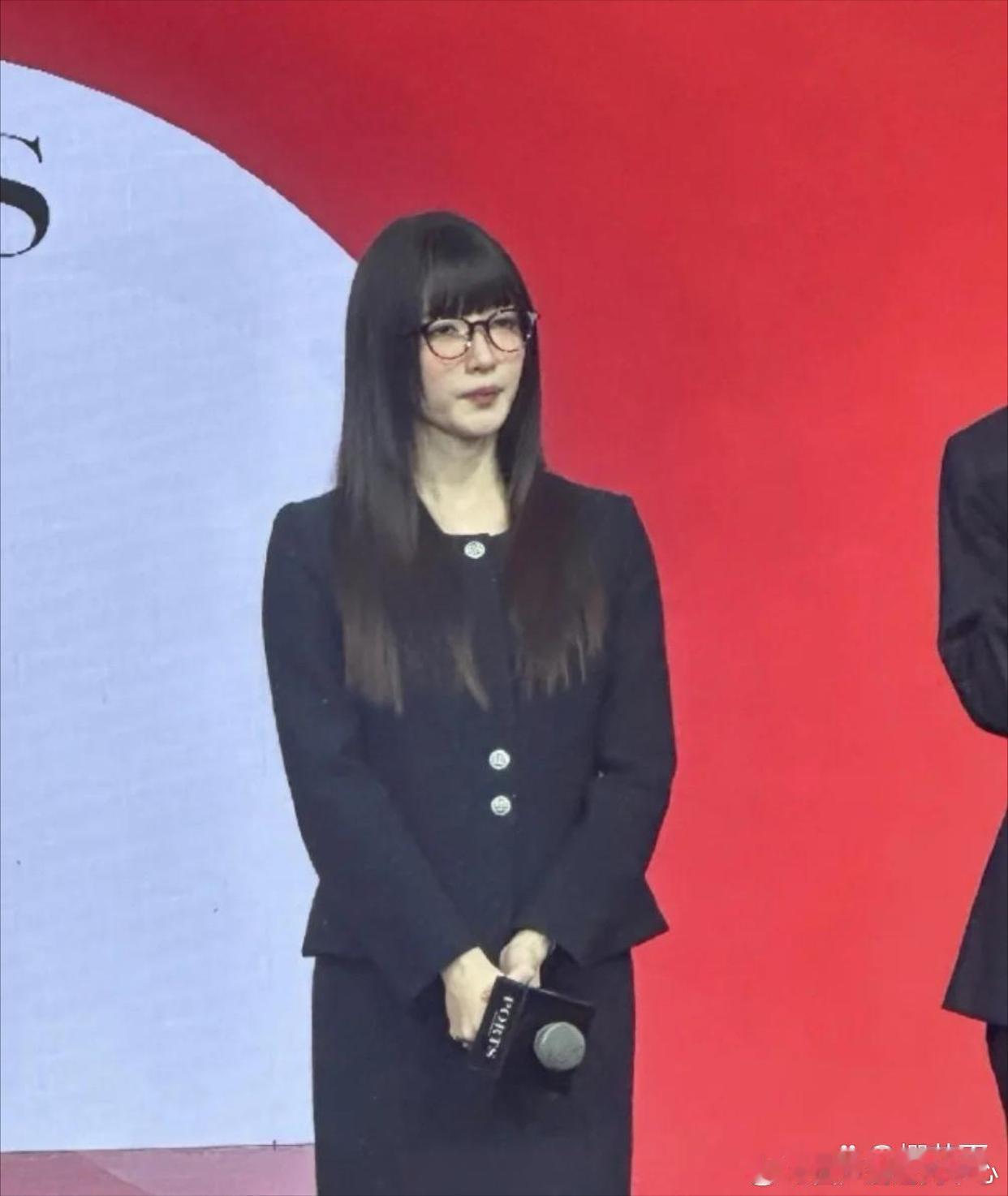 这居然是江疏影！！！风格转变好大啊！