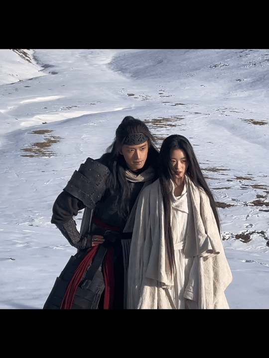 黄杨钿甜拍完你的拍你的黄杨钿甜雪地大小躺土拨鼠没见到，但雪地大小躺和全剧组大片都