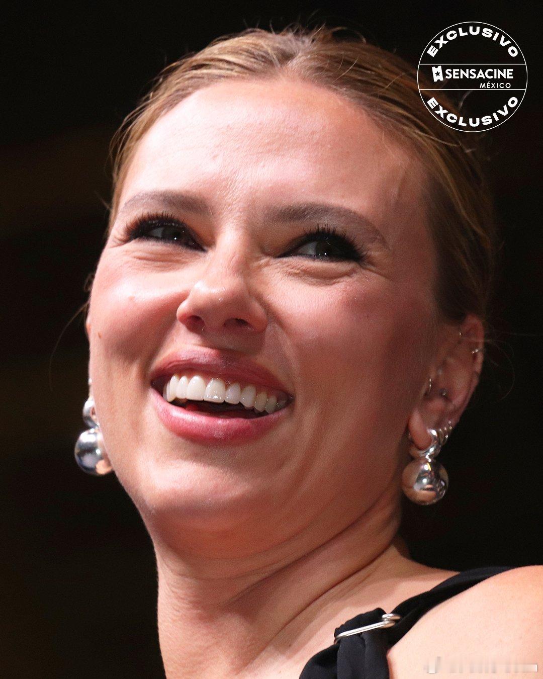 scarlettjohansson斯嘉丽约翰逊在墨西哥出席漫展，宣传年度大作《