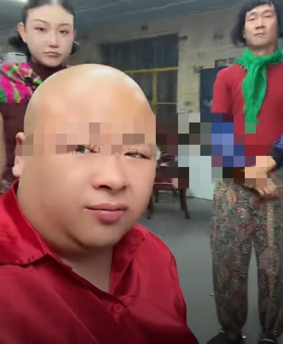 ks众网红收官方命令，暂停直播！今晚，ks众多娱乐主播收