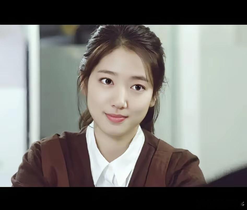 天啊，我在朴信惠身上居然发现了断崖式衰老她才36好么怎么会衰老的那么快，是不是已