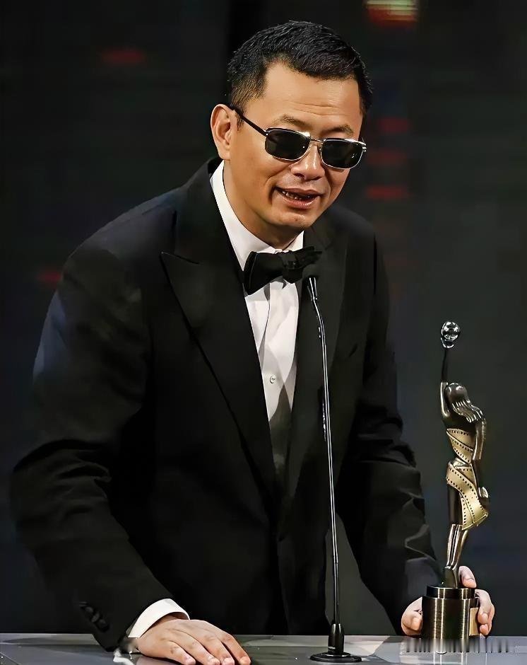 哇，录音门持续发酵，王家卫这次真摊上大事了。古二最新爆料把周迅陈坤都拖下水。