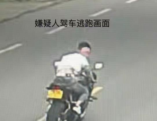 湖北武汉，一男子将价值2.3万元的摩托车挂网上卖，结果，当天就有买家上门取车，谁