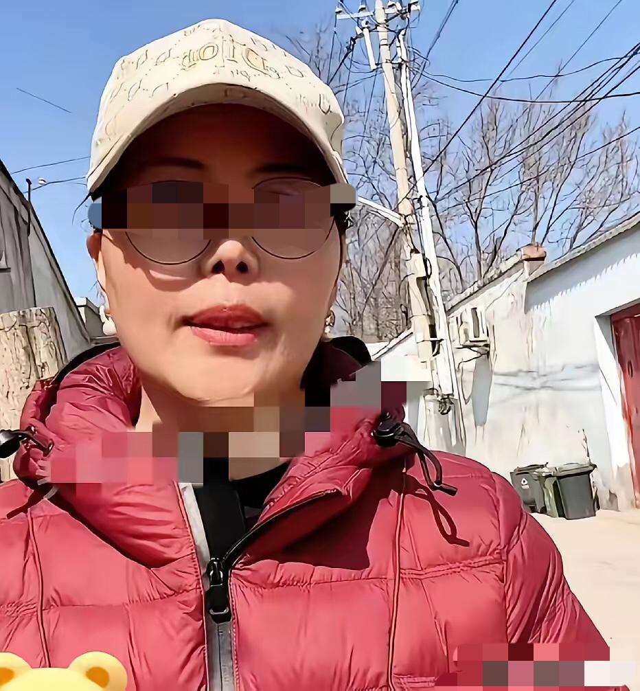 拿30万年薪装糊涂？汪小菲家保姆的迷之操作，真让人看不懂真服了汪小菲家的小杨