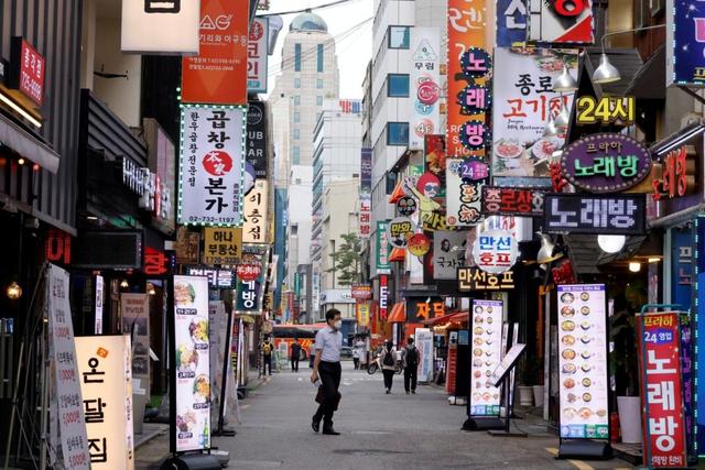 中美贸易战撕下了韩国伪发达国家的外衣!韩国对外出口急转直下