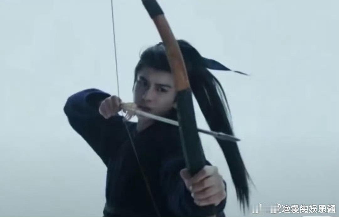 张凌赫拉弓也被嘲了，和将军很违和吗