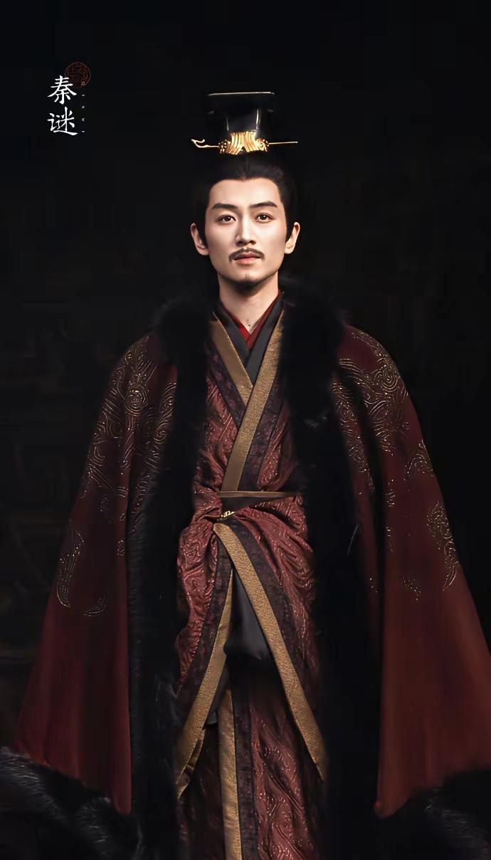 陈晓《秦谜》嬴政路透，前两天看他瘦了好多但在古装扮相里却刚刚好诶