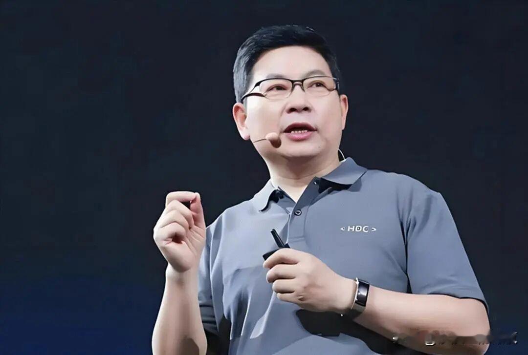 余承东吹牛还是太保守了，尊界10月销量超过保时捷/迈巴赫，鸿蒙智行的MPV能终结