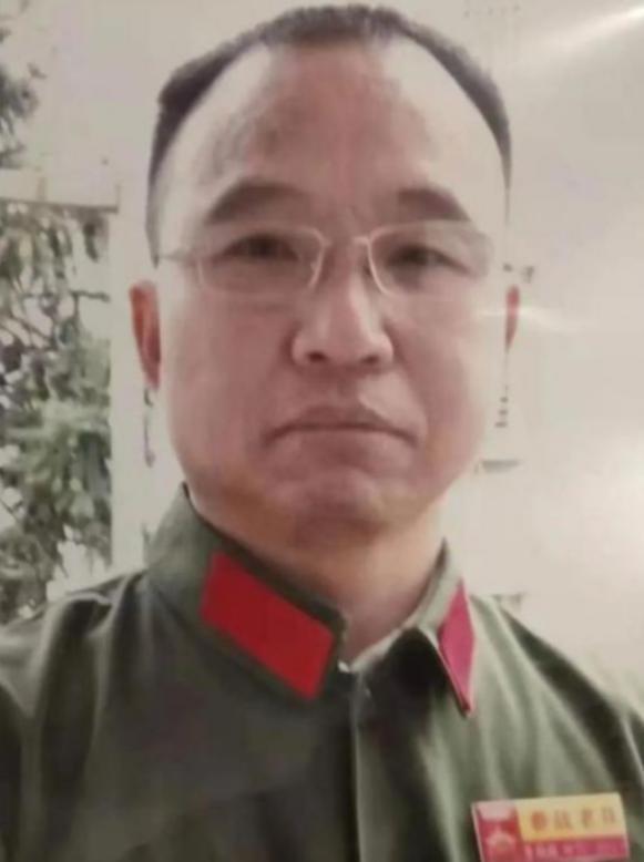 1984年，战士李陶雄中弹后抢救无效，壮烈牺牲。他的遗体却在送往安葬途中两次掉落
