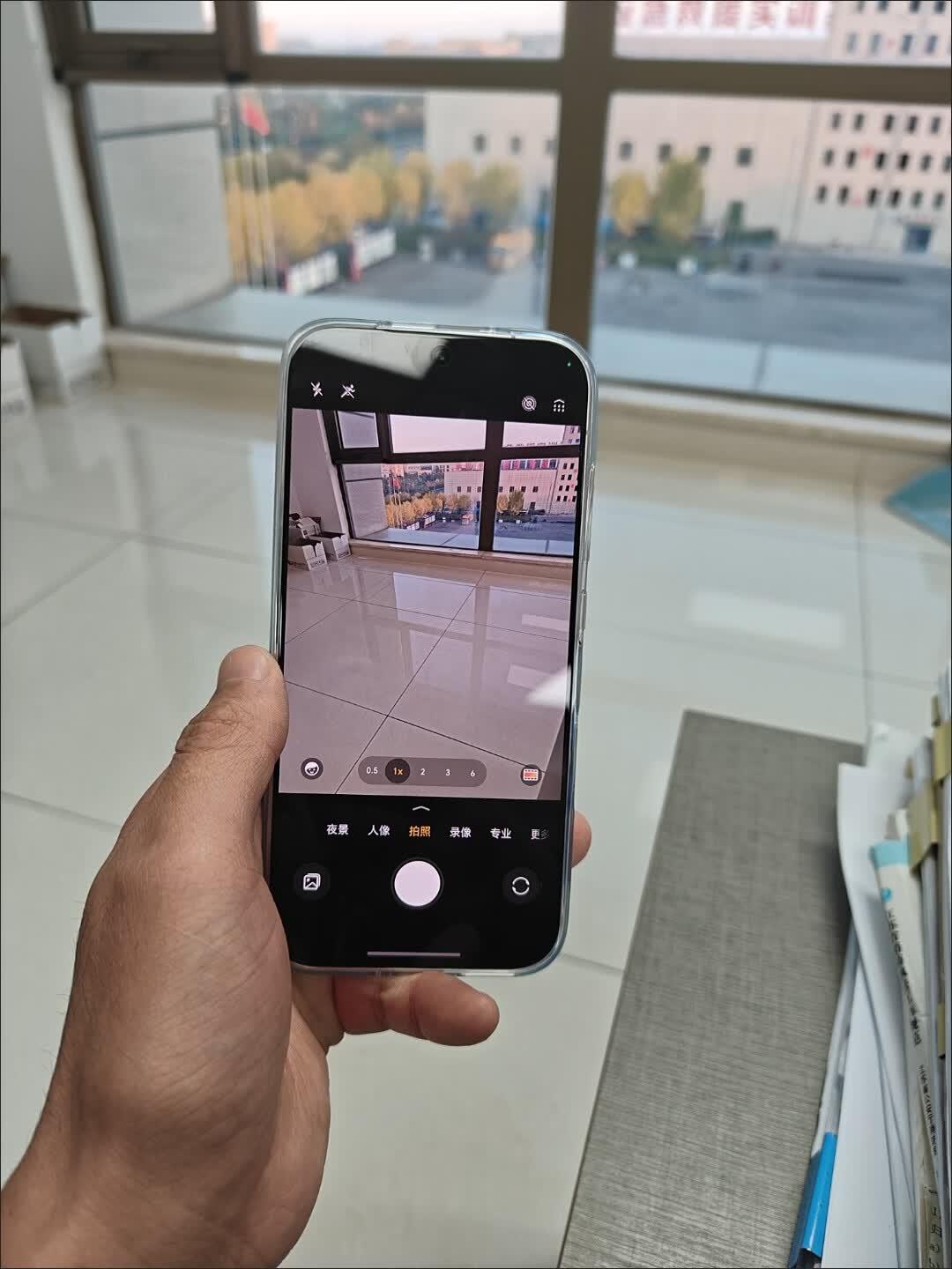 真的被荣耀吓到了！一直以为它销量不如友商，看2026年1月销量数据才发现，人家