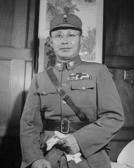 1946年12月，霍揆彰在云南昆明暗杀了著名爱国人士李公朴和闻一多后，激起了全国
