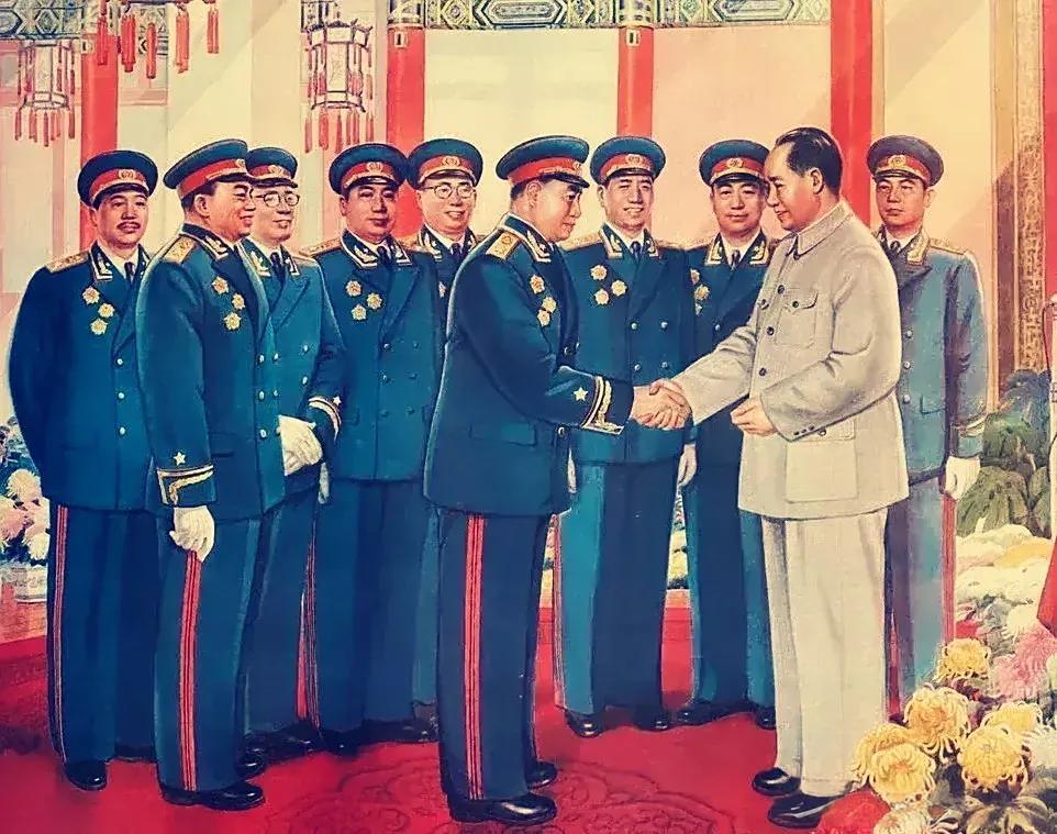 1955年大授衔后，远在大洋彼岸的李奇微看到报纸上十大元帅的名单后，命人送到麦克