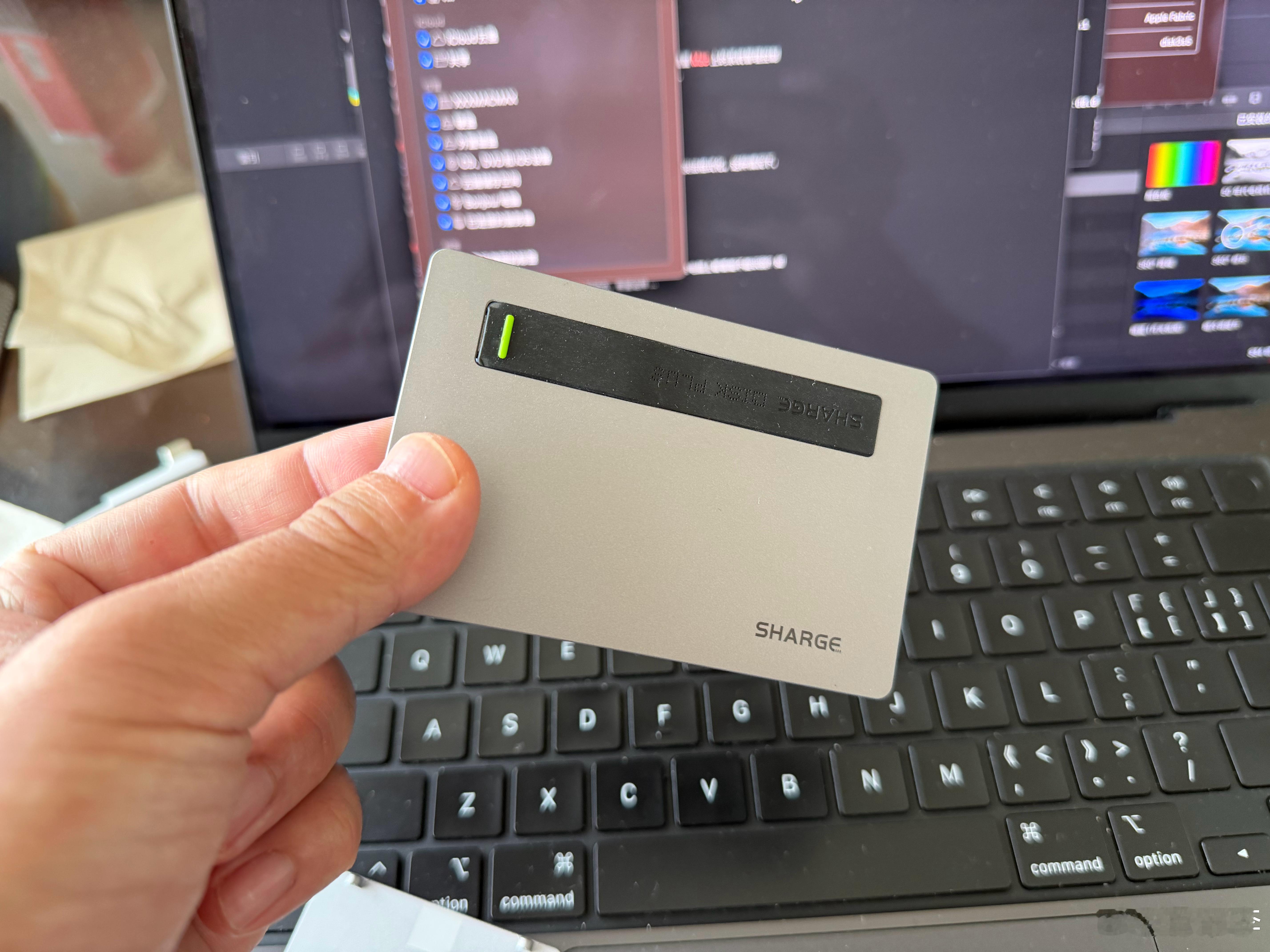 闪极PLUS固态硬盘盒，我给它插了一条三星990Pro2TB的M.