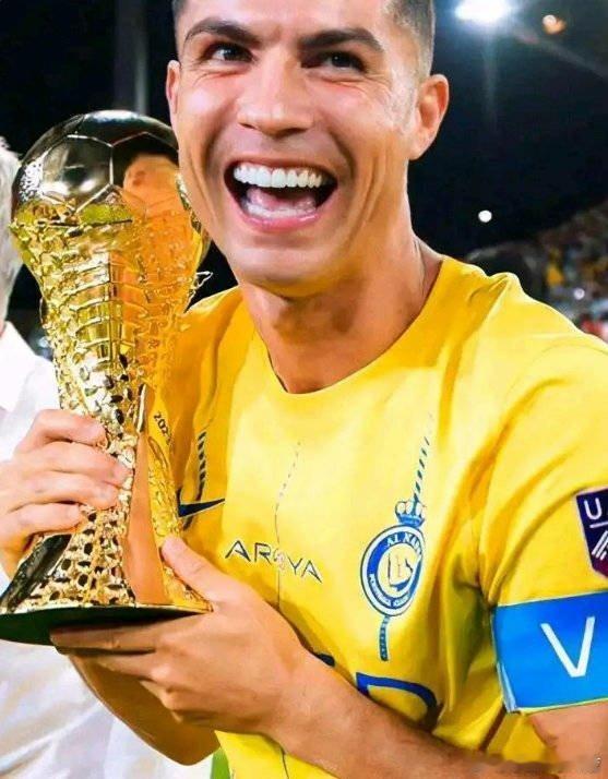 C罗拒绝为利雅得胜利出战笑死，自己无能，永远找外因。拿着2个亿，踢不出2千万价值