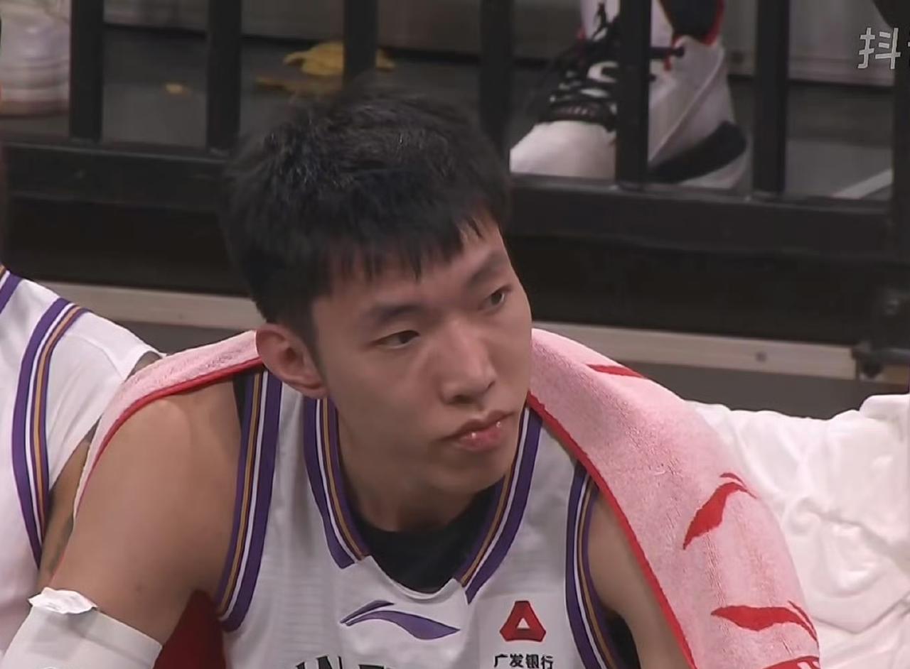 有一说一，今日廖三宁和王岚钦的赛场表现根本不在一个级别！！廖三宁：本场上场3