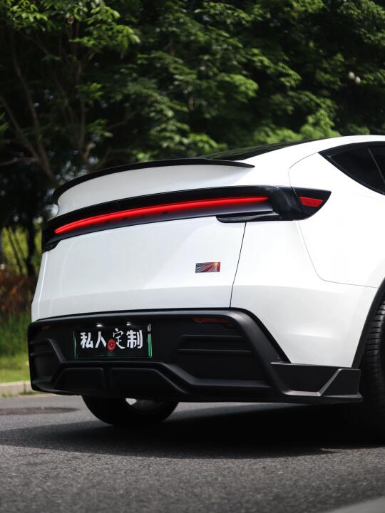 焕新modelY｜白色毛坯房也有高级感？