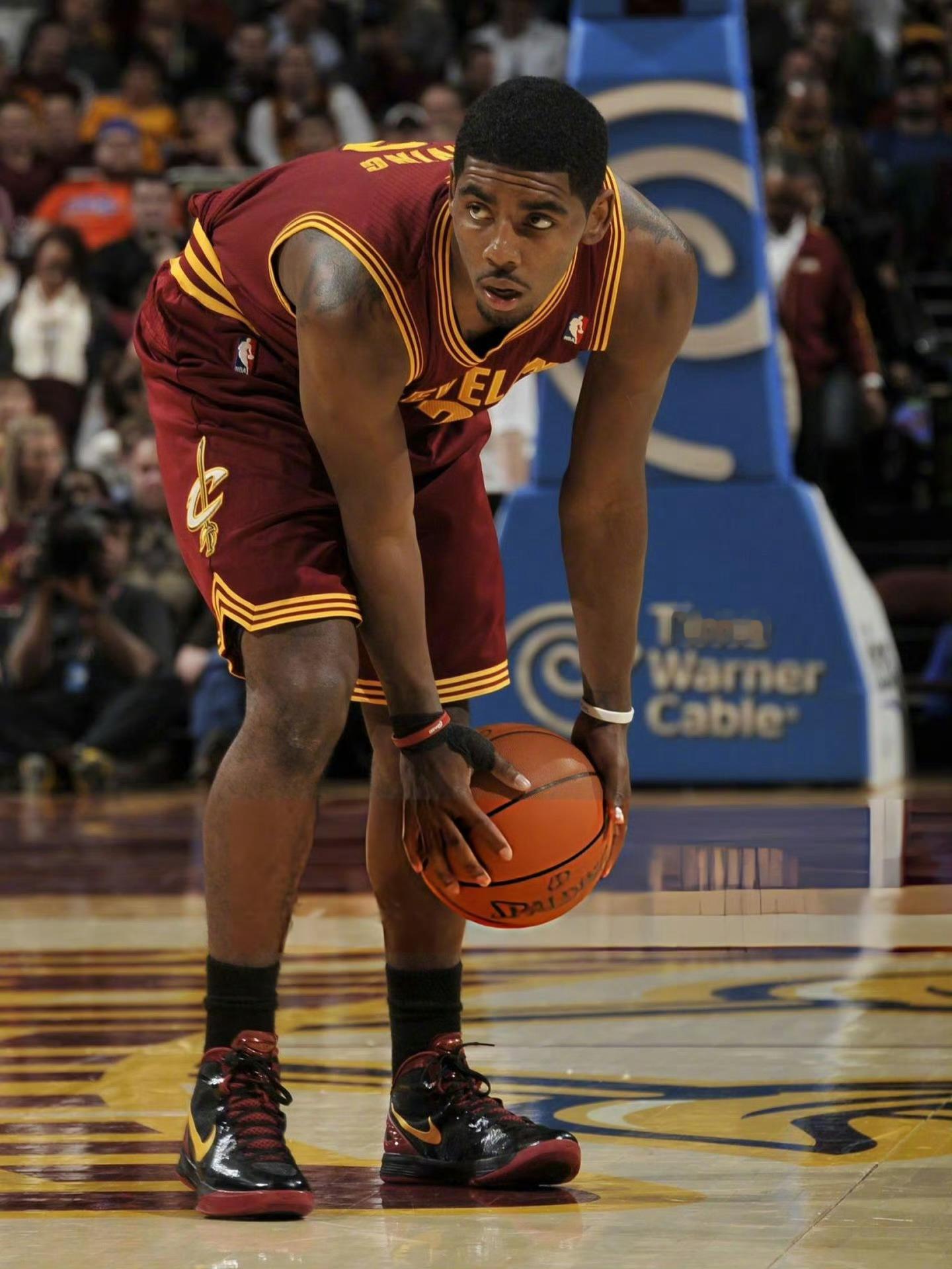 骑士欧文克利夫兰骑士老照片回顾从青涩的新秀到如今的老将，不知不觉也过了好多年了