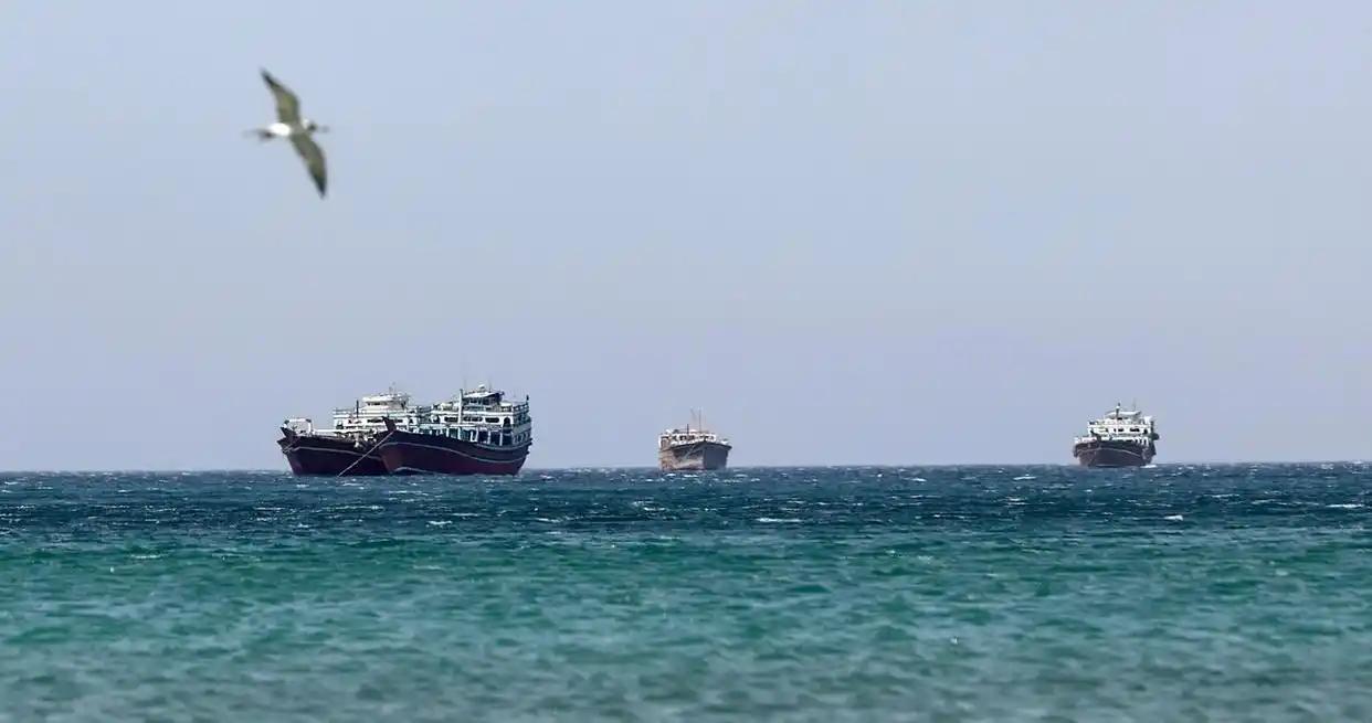 中方拒绝派军舰护航后，美疑似借卡塔尔之手敲打北京，宣布对华天然气断供！卡塔尔能源